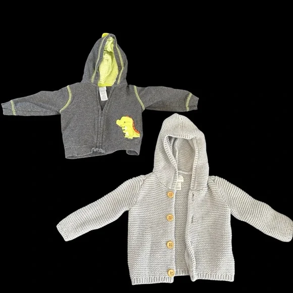 Bundle/ Lot Of 34 Baby Boy Clothes Size 6 Months Pants Bodysuits Hoodies - Picture 9 of 10